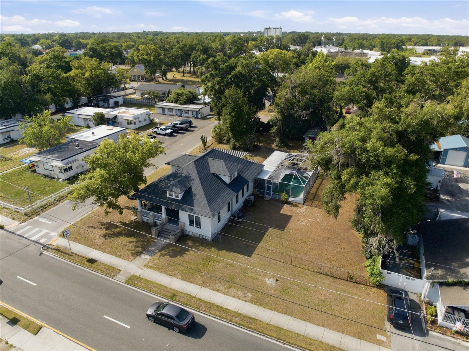 DEVANE & THOMAS - Residential
