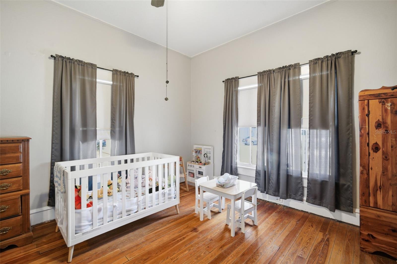 DEVANE & THOMAS - Residential