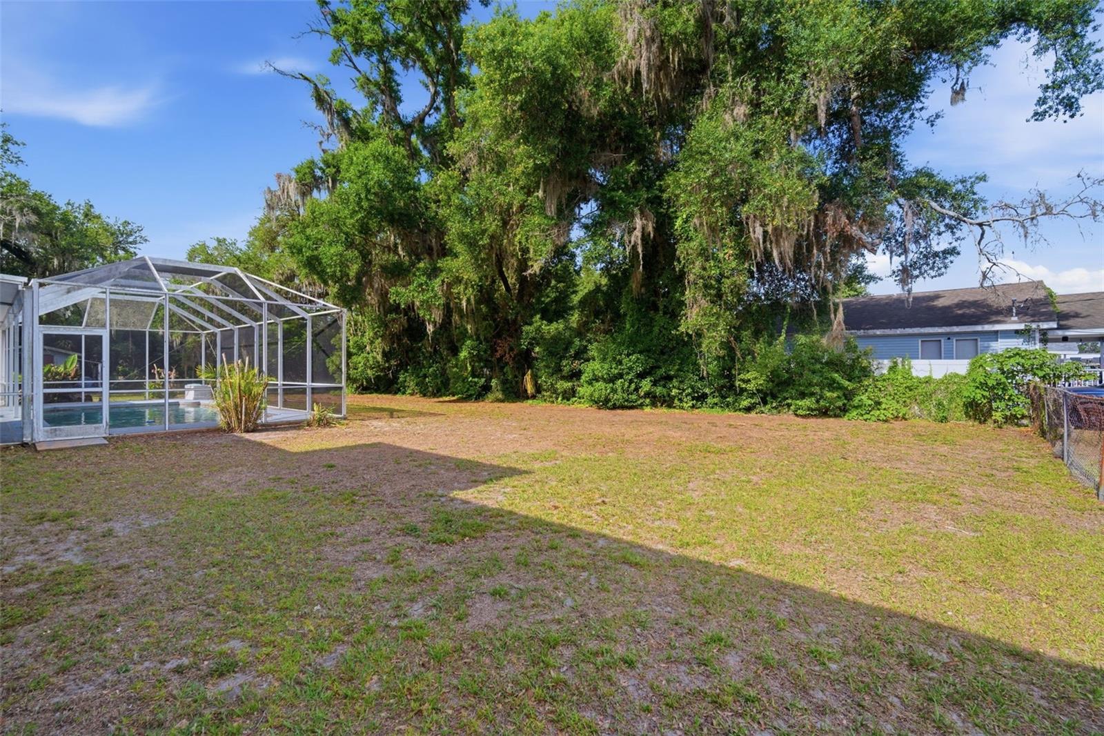 DEVANE & THOMAS - Residential