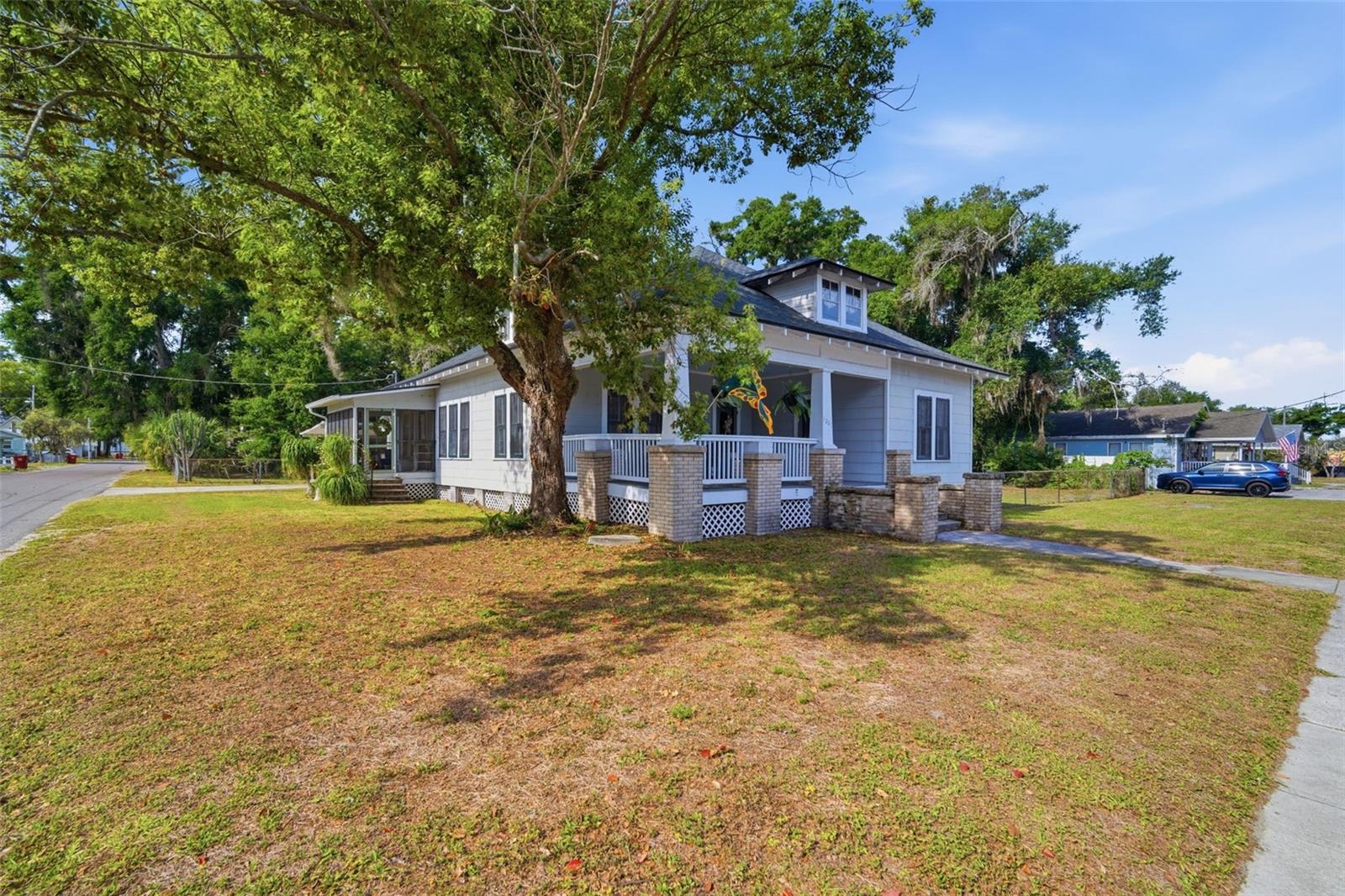 DEVANE & THOMAS - Residential