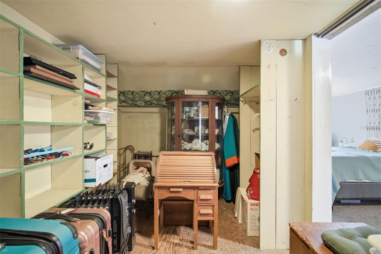 DEVANE & THOMAS - Residential