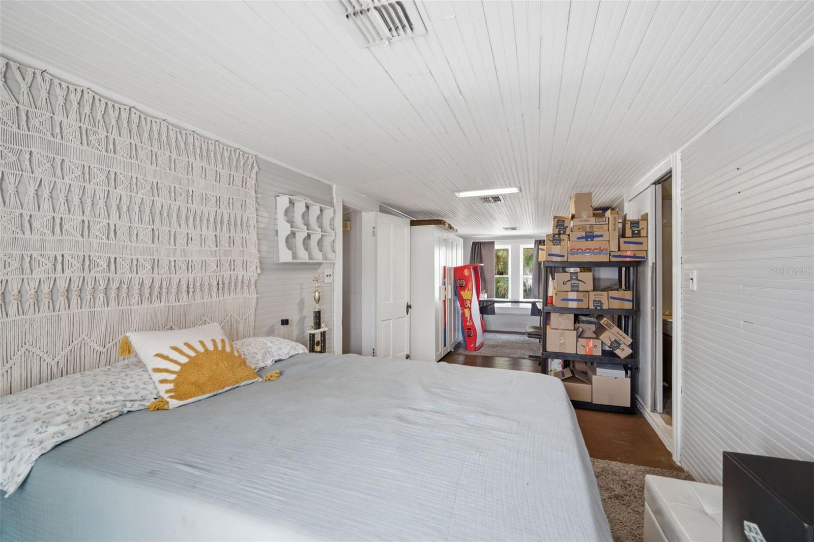 DEVANE & THOMAS - Residential