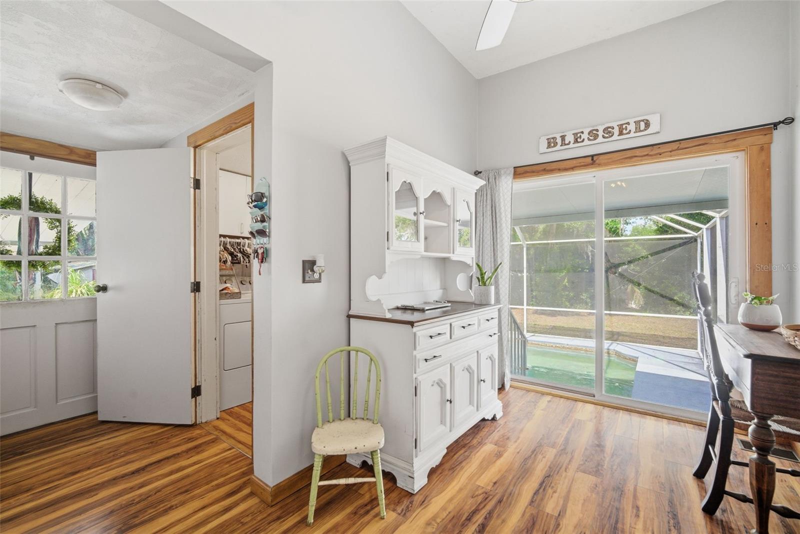 DEVANE & THOMAS - Residential