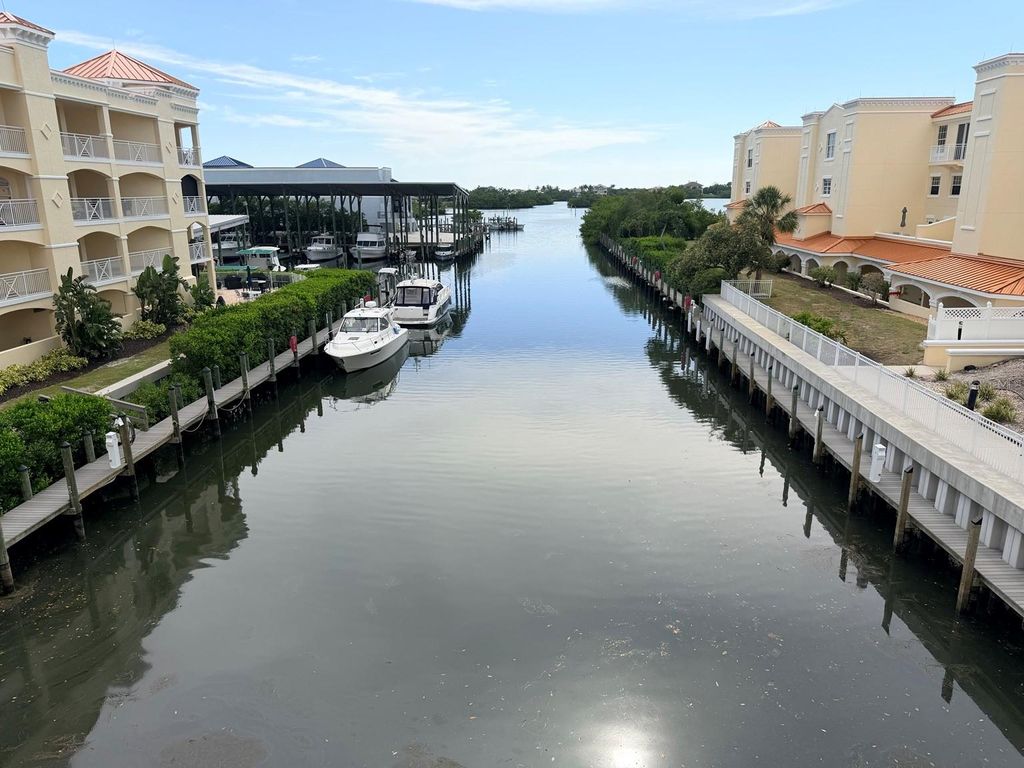 Photo of 14041 Bellagio Way #318, Osprey, FL 34229 (MLS # A4696101)