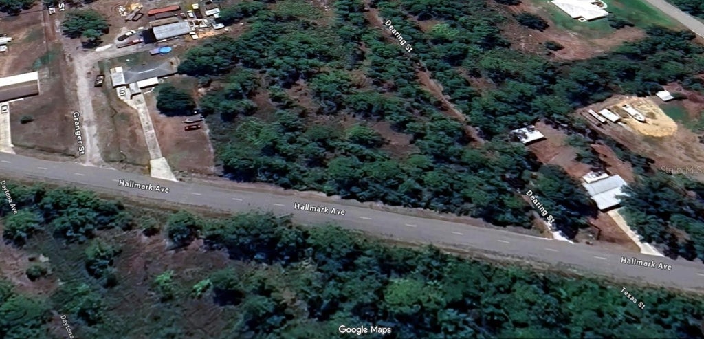 Photo of 525 Hallmark Avenue, Lake Placid, FL 33852 (MLS # O6451937)