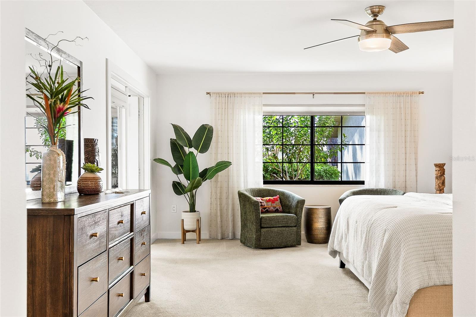 PIPERS WAITE - Residential