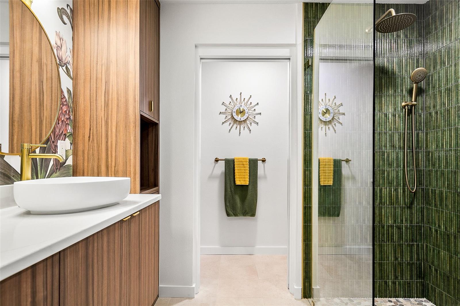 PIPERS WAITE - Residential