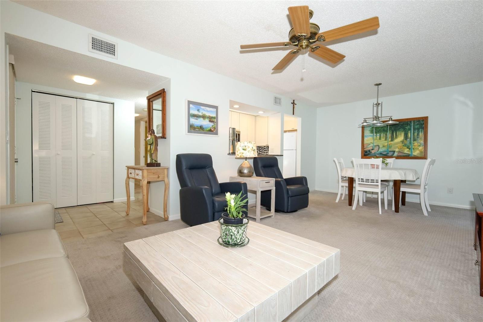 120 HIBISCUS WOODS 15B