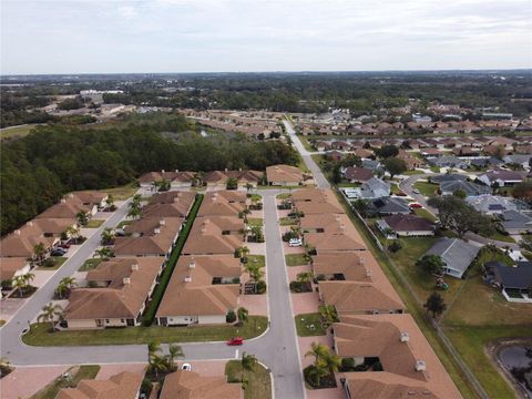 A home in WINTER HAVEN