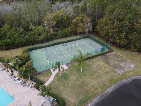 A home in WINTER HAVEN