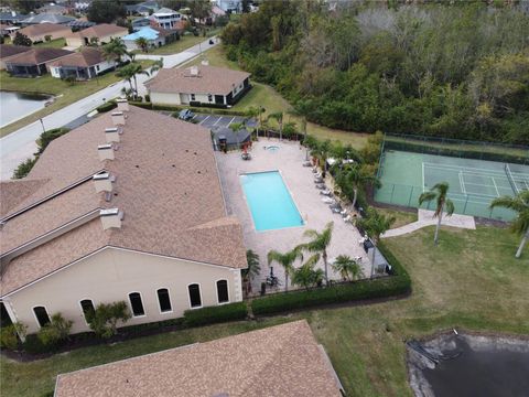 A home in WINTER HAVEN