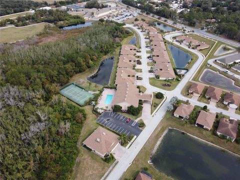 A home in WINTER HAVEN