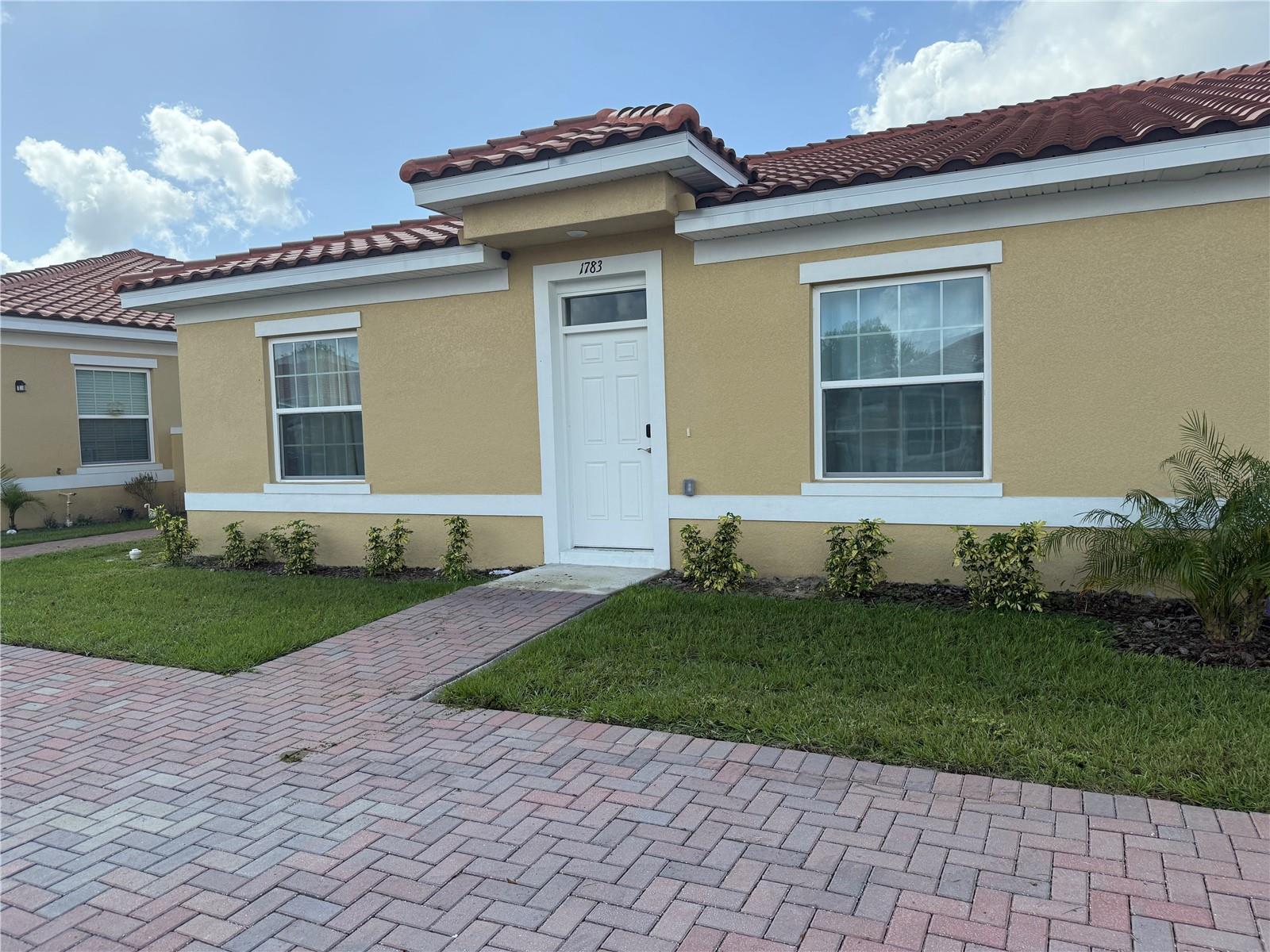 TUSCANY PRESERVE PHASE 3 PB 150 PG 15-18 LOT 305 - Residential Lease