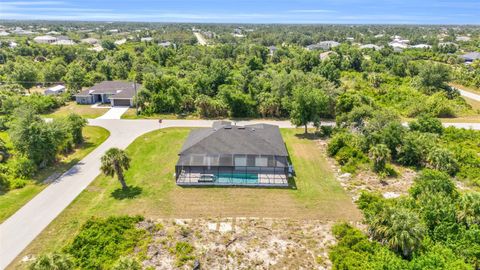 A home in PORT CHARLOTTE