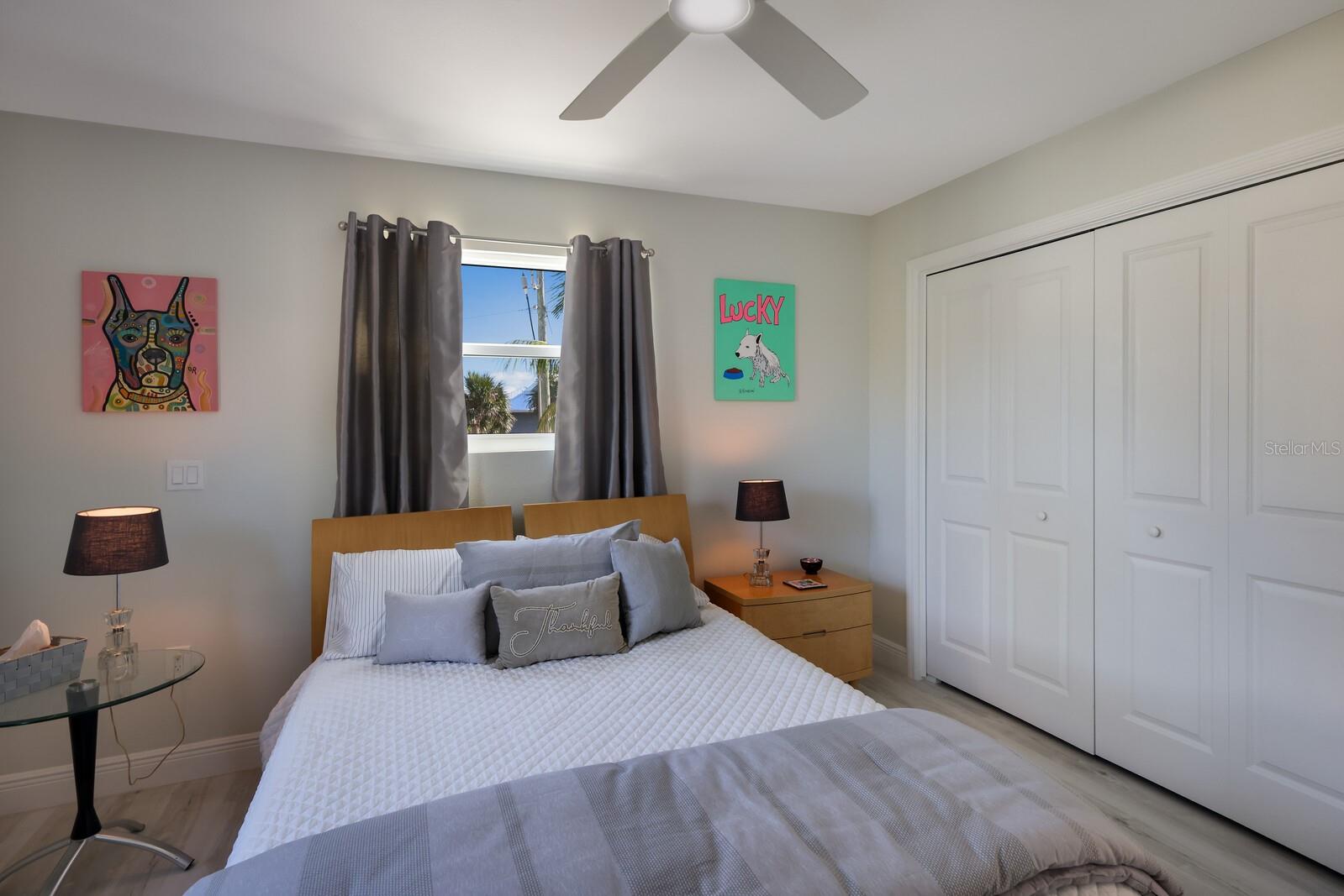 GOLDEN BEACH - Residential