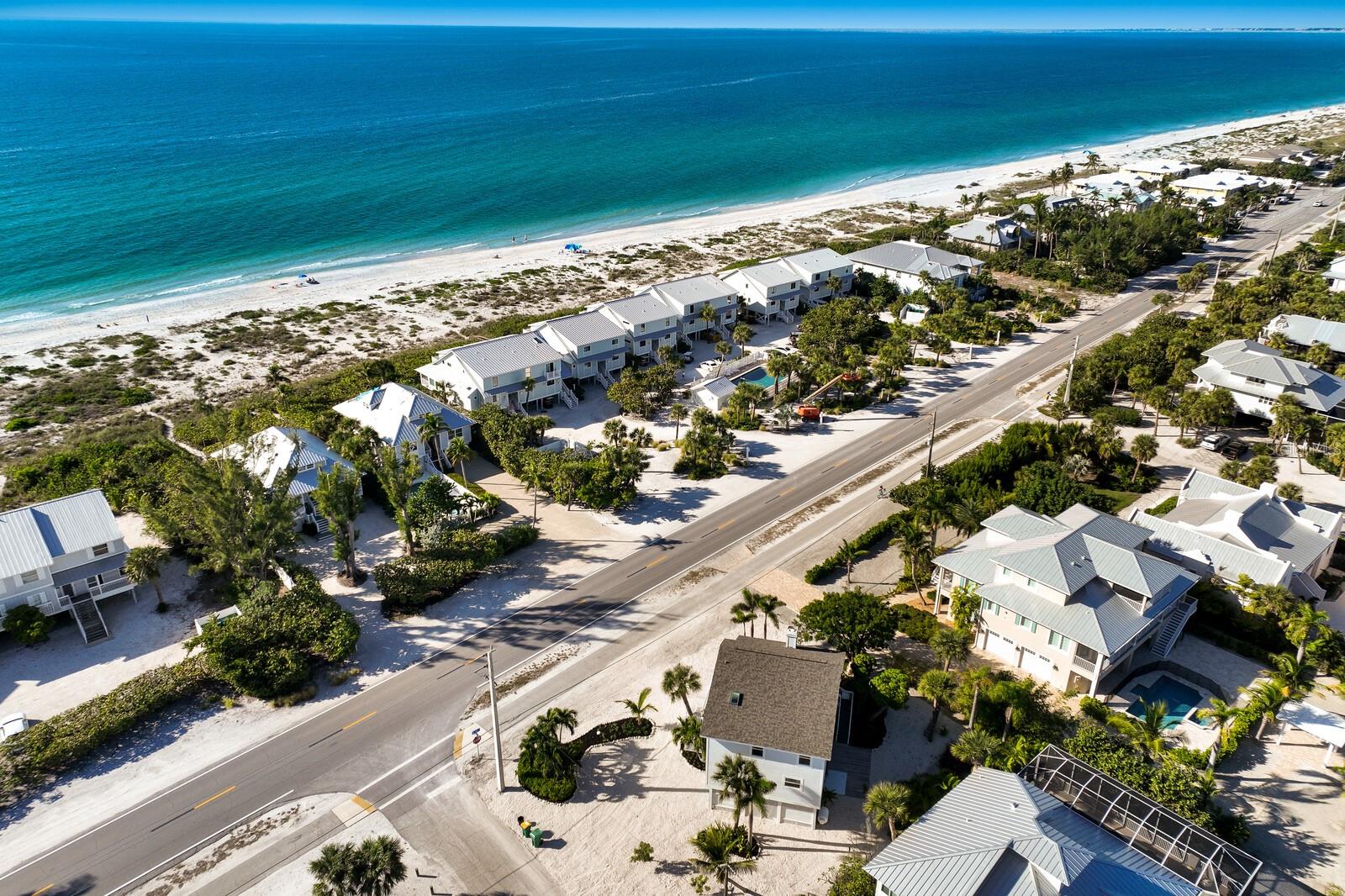 GOLDEN BEACH - Residential