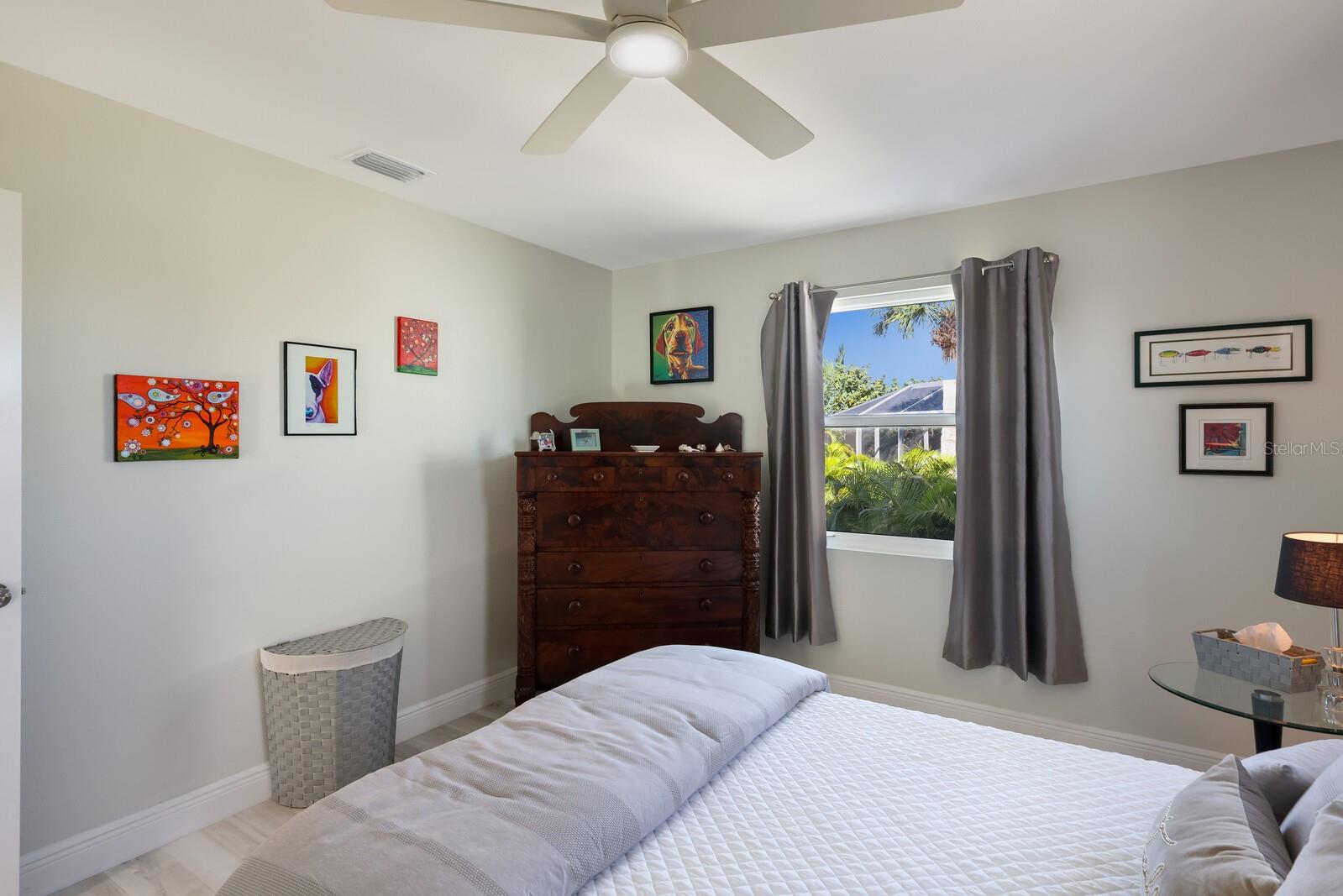 GOLDEN BEACH - Residential