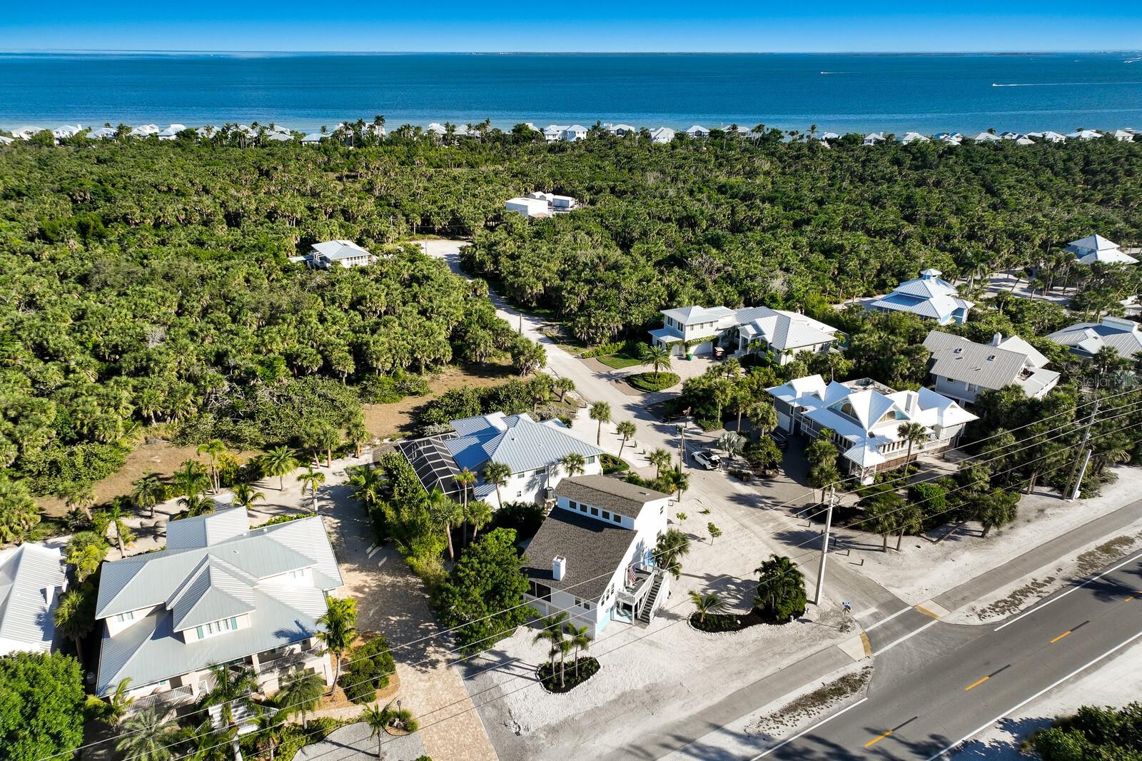 GOLDEN BEACH - Residential