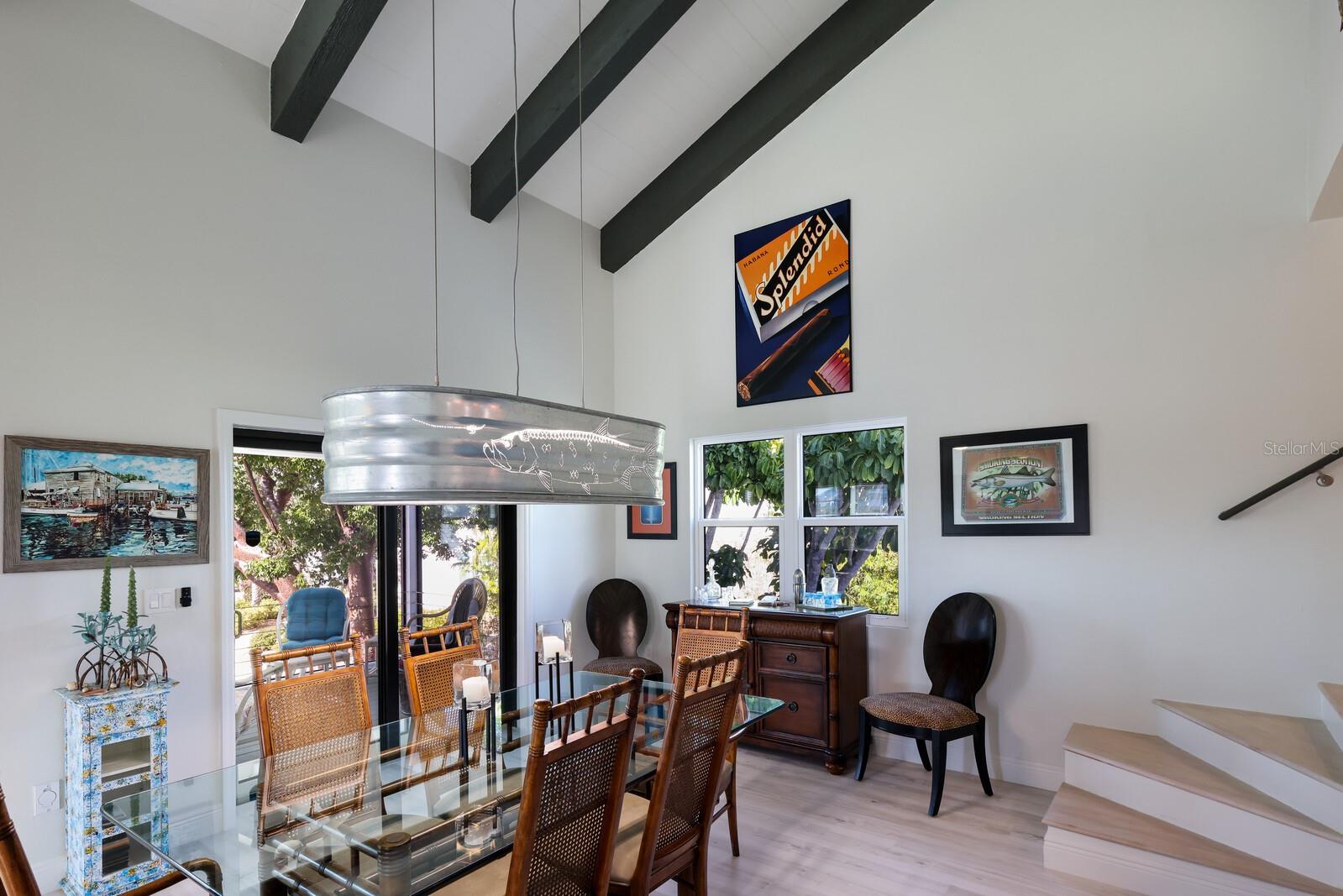 GOLDEN BEACH - Residential