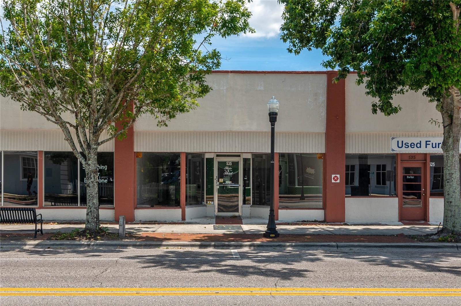 DEXTER M A SUB - Commercial Lease