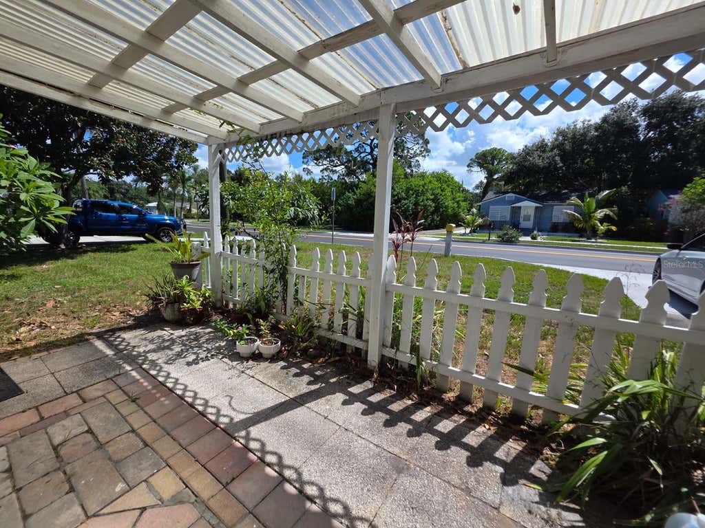 Photo of 2015 58th Street S, Gulfport, FL 33707 (MLS # TB8538798)