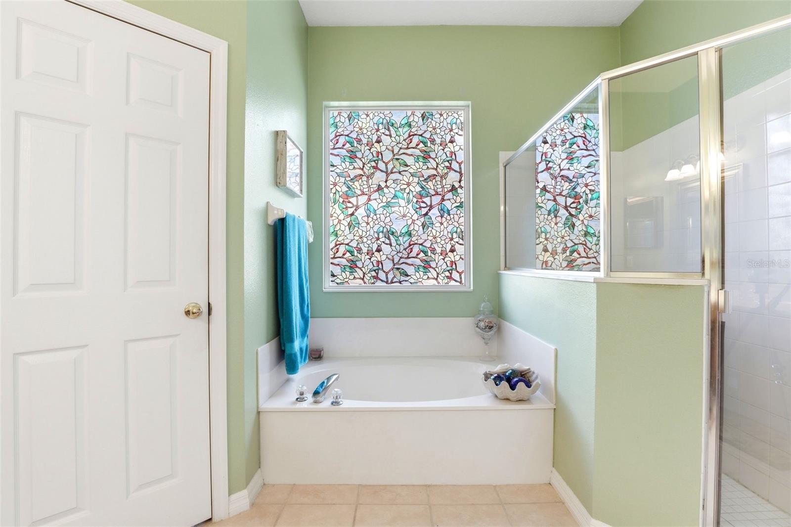 WOODBRIDGE LAKES UNIT 2B - Residential