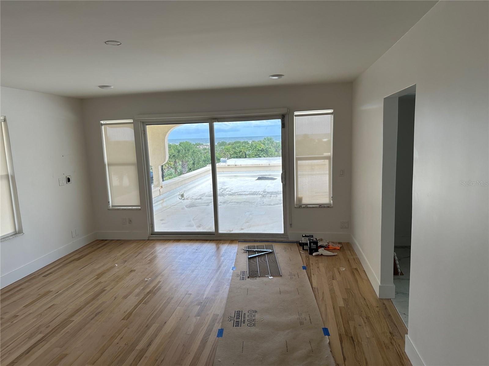 CORONADO SHORES - Residential