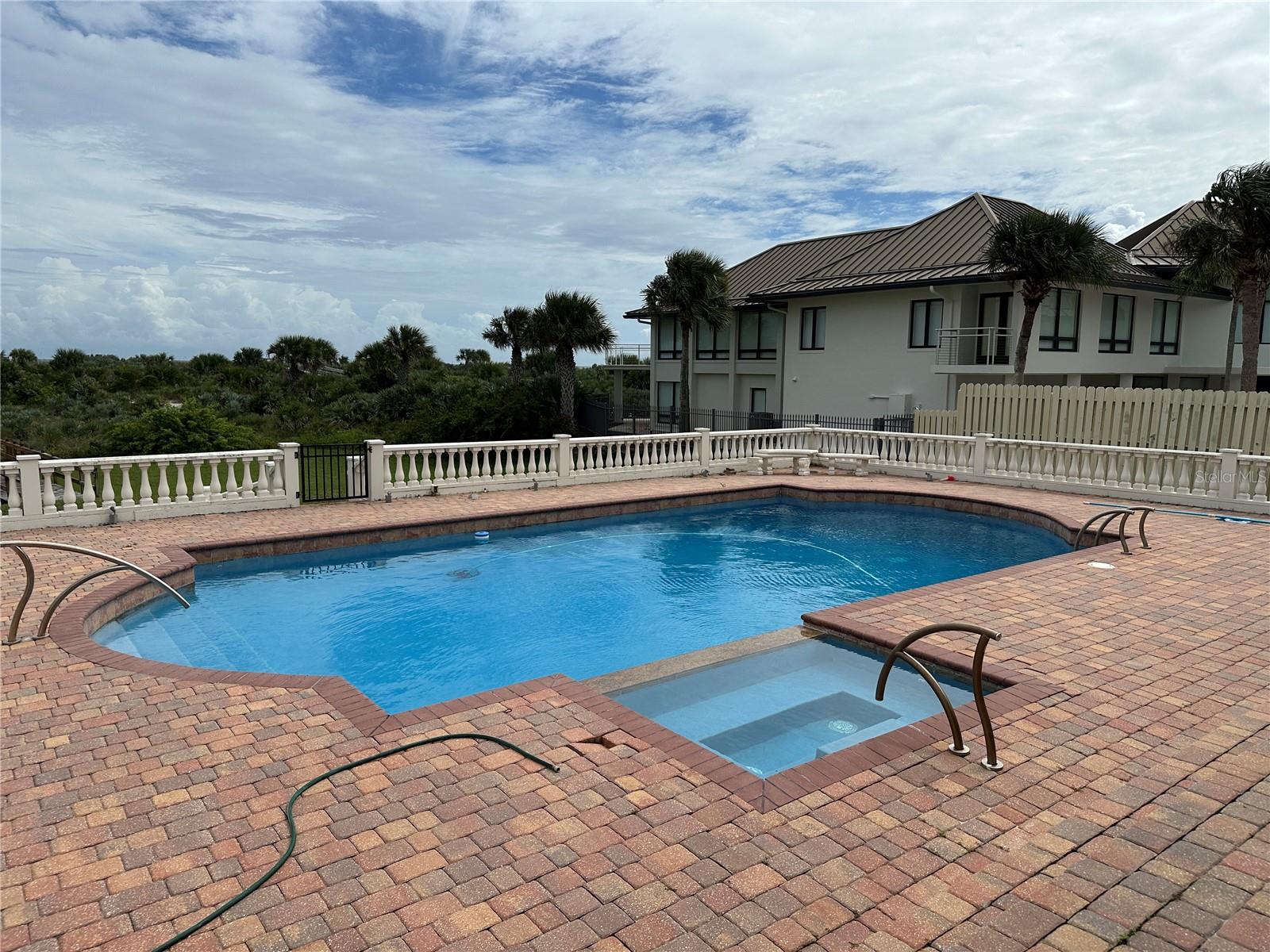 CORONADO SHORES - Residential