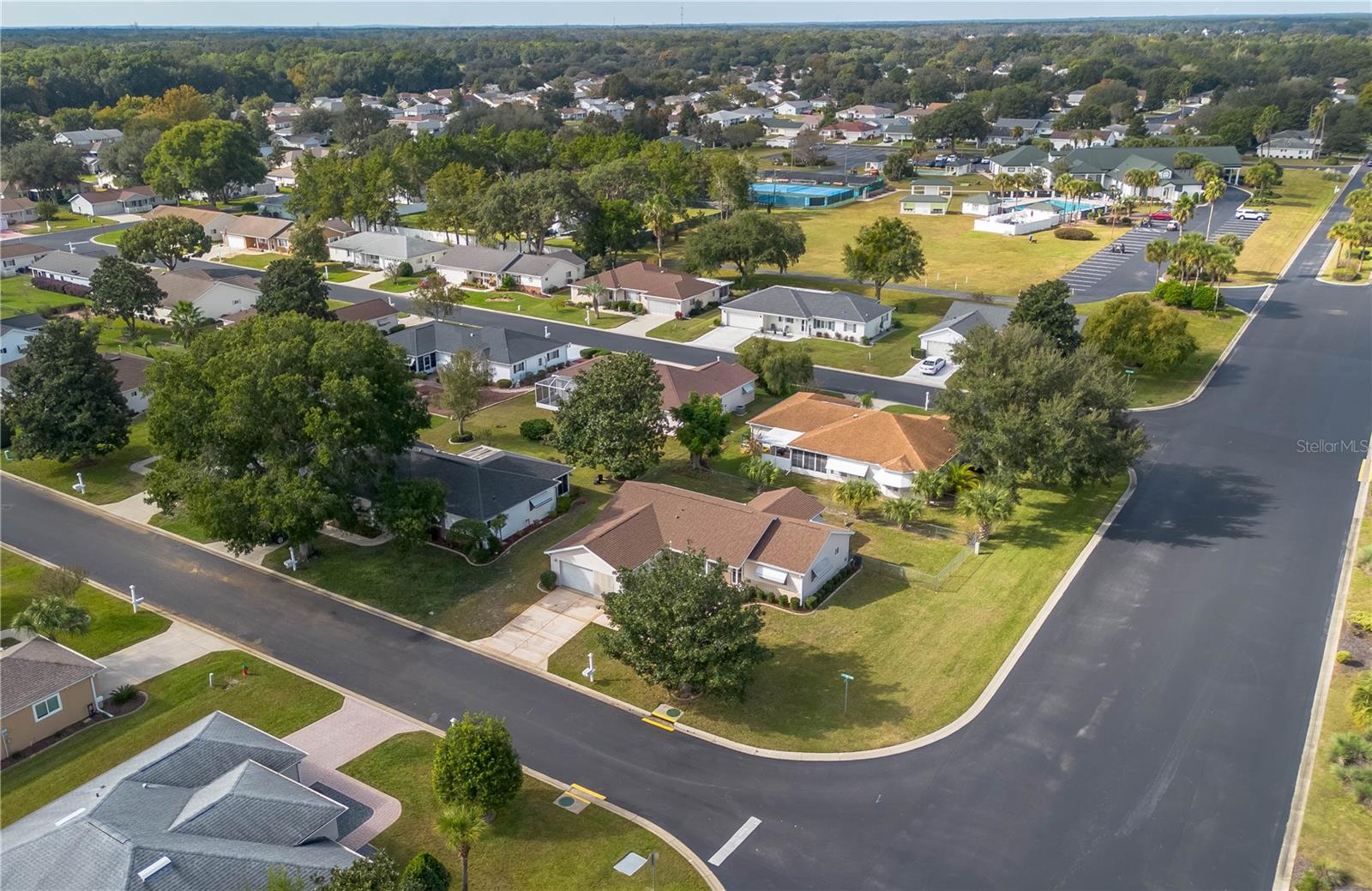 SPRUCE CREEK PRESERVE 8351 - Residential