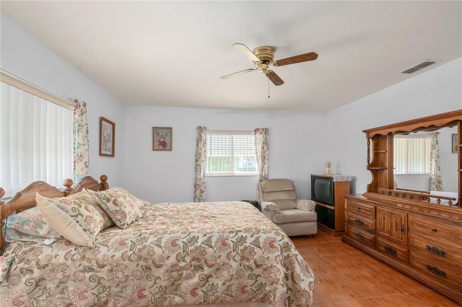 SPRUCE CREEK PRESERVE 8351 - Residential