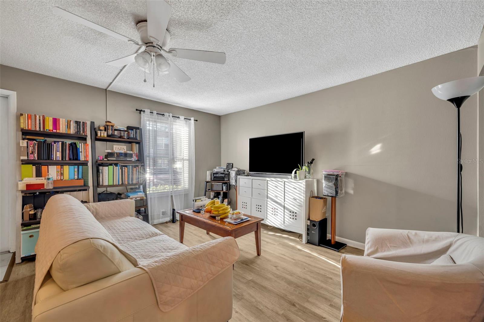 FOUR SEASONS CONDO - Residential