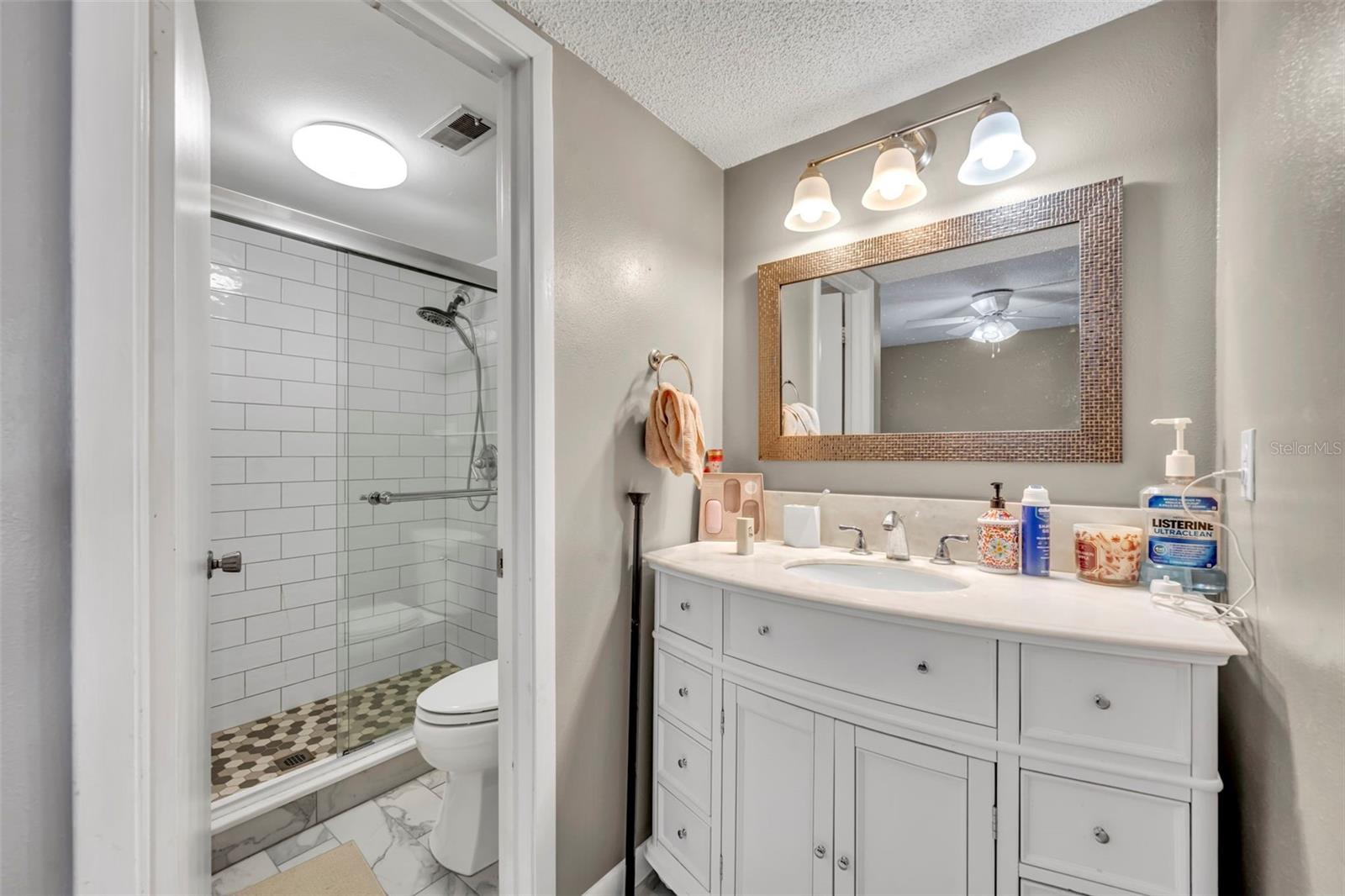 FOUR SEASONS CONDO - Residential