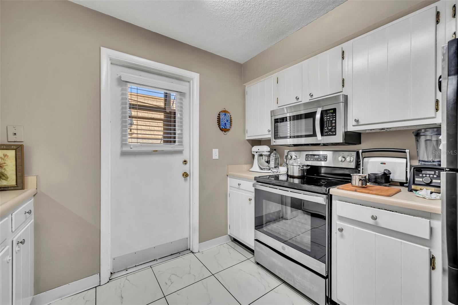 FOUR SEASONS CONDO - Residential