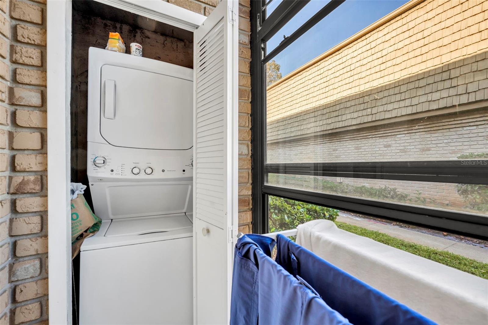 FOUR SEASONS CONDO - Residential