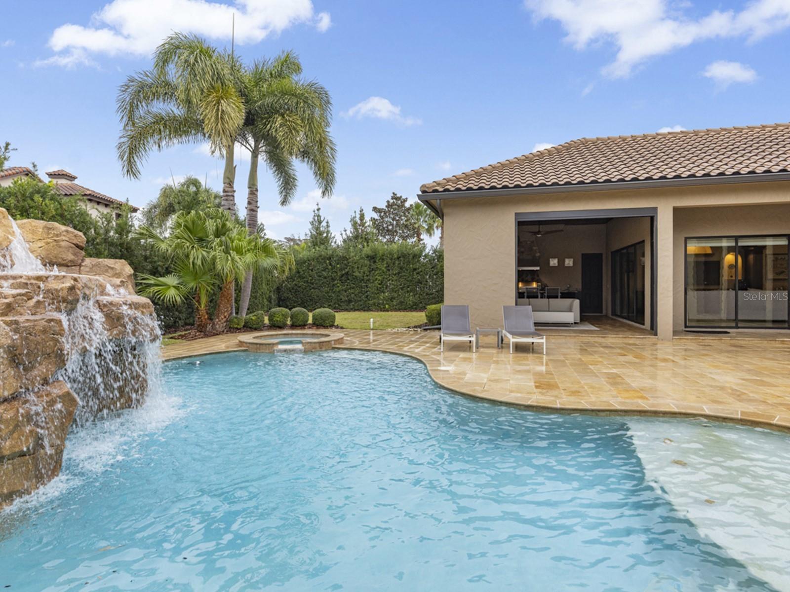 WATERSTONE - Residential