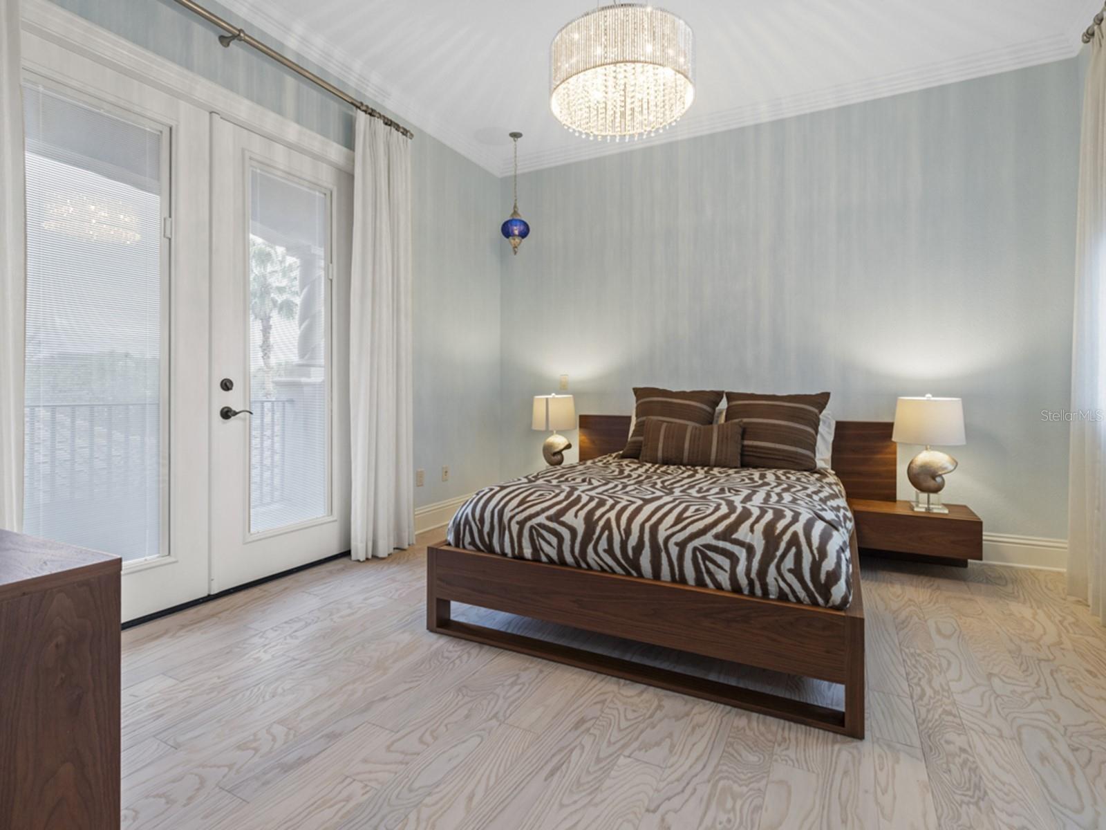 WATERSTONE - Residential