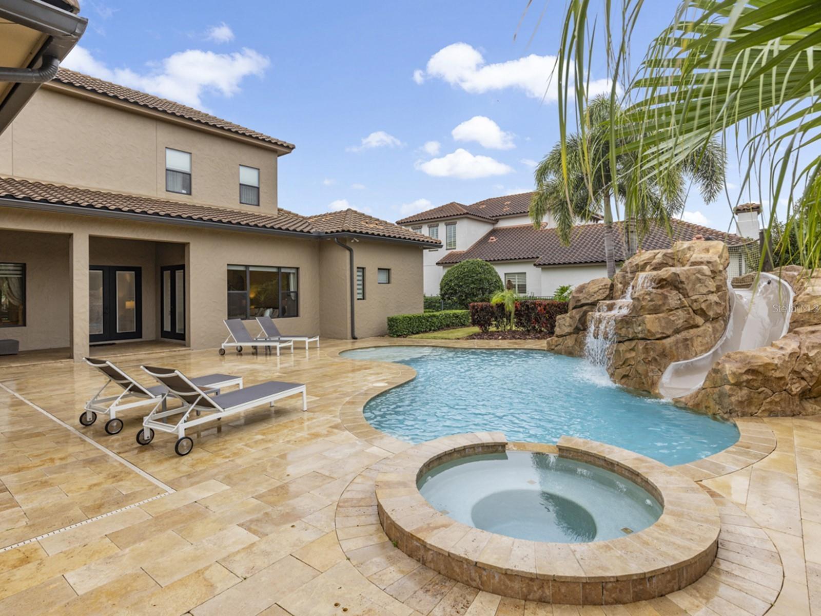 WATERSTONE - Residential