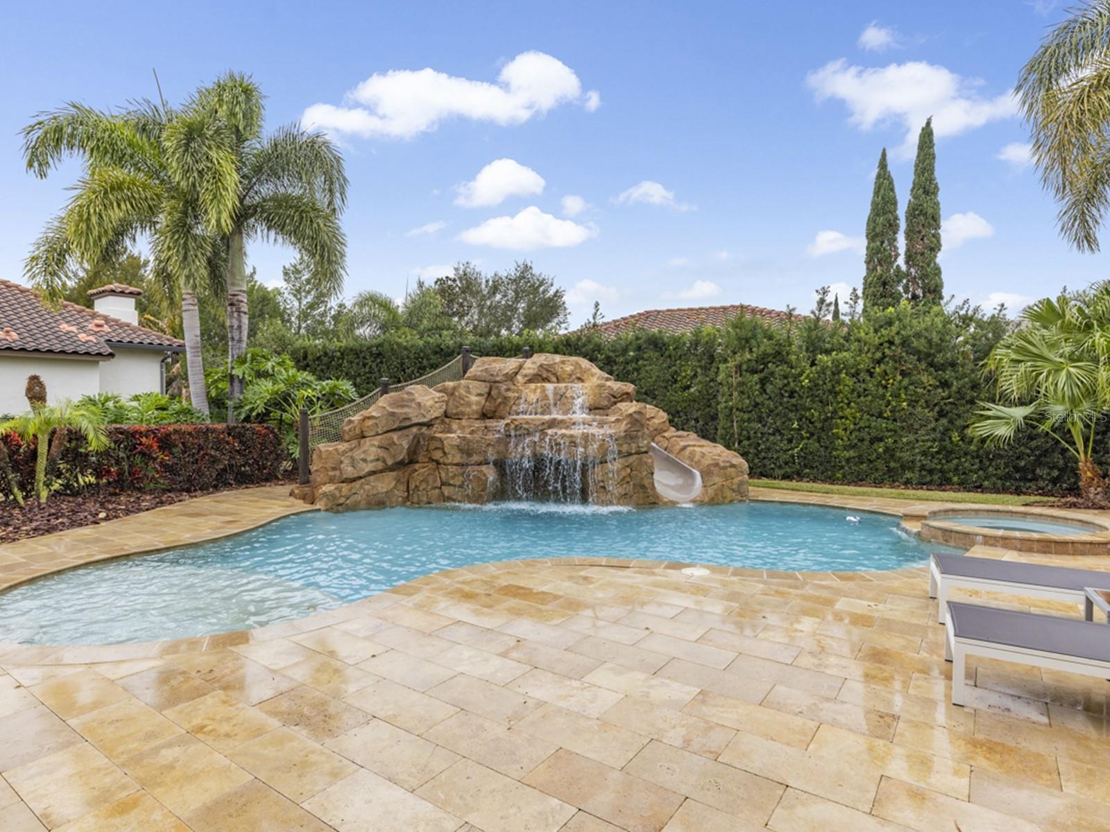 WATERSTONE - Residential