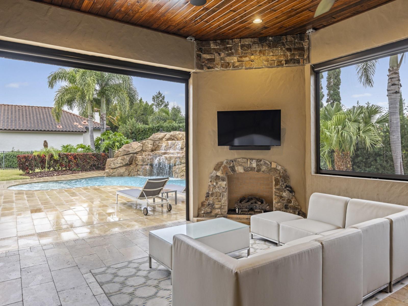 WATERSTONE - Residential