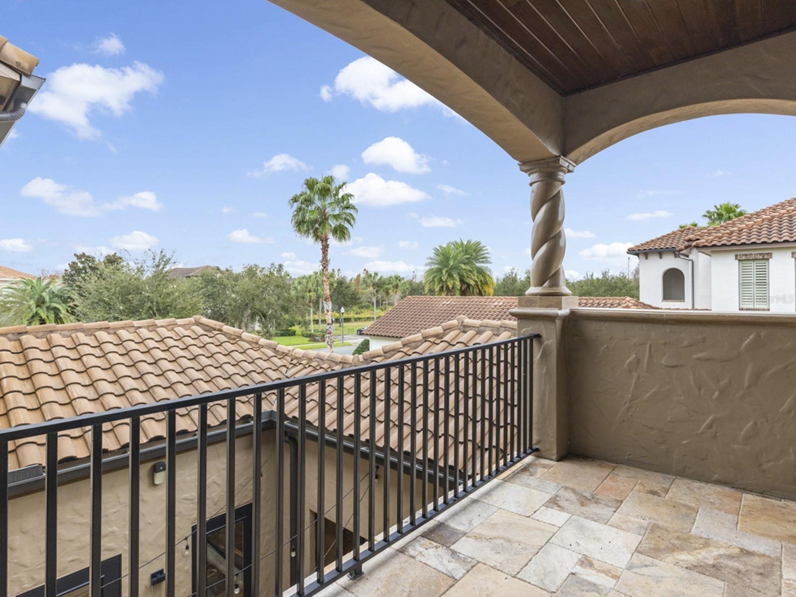 WATERSTONE - Residential