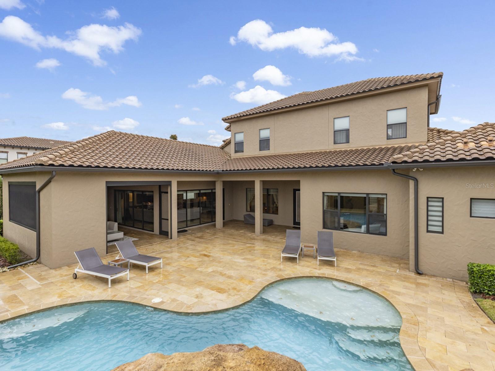 WATERSTONE - Residential