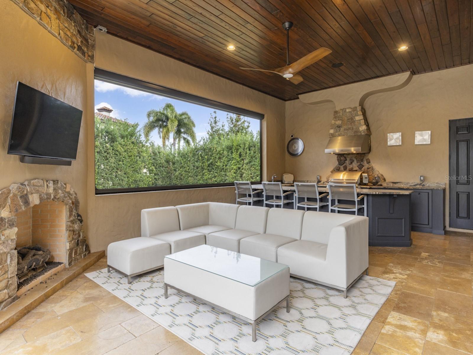 WATERSTONE - Residential