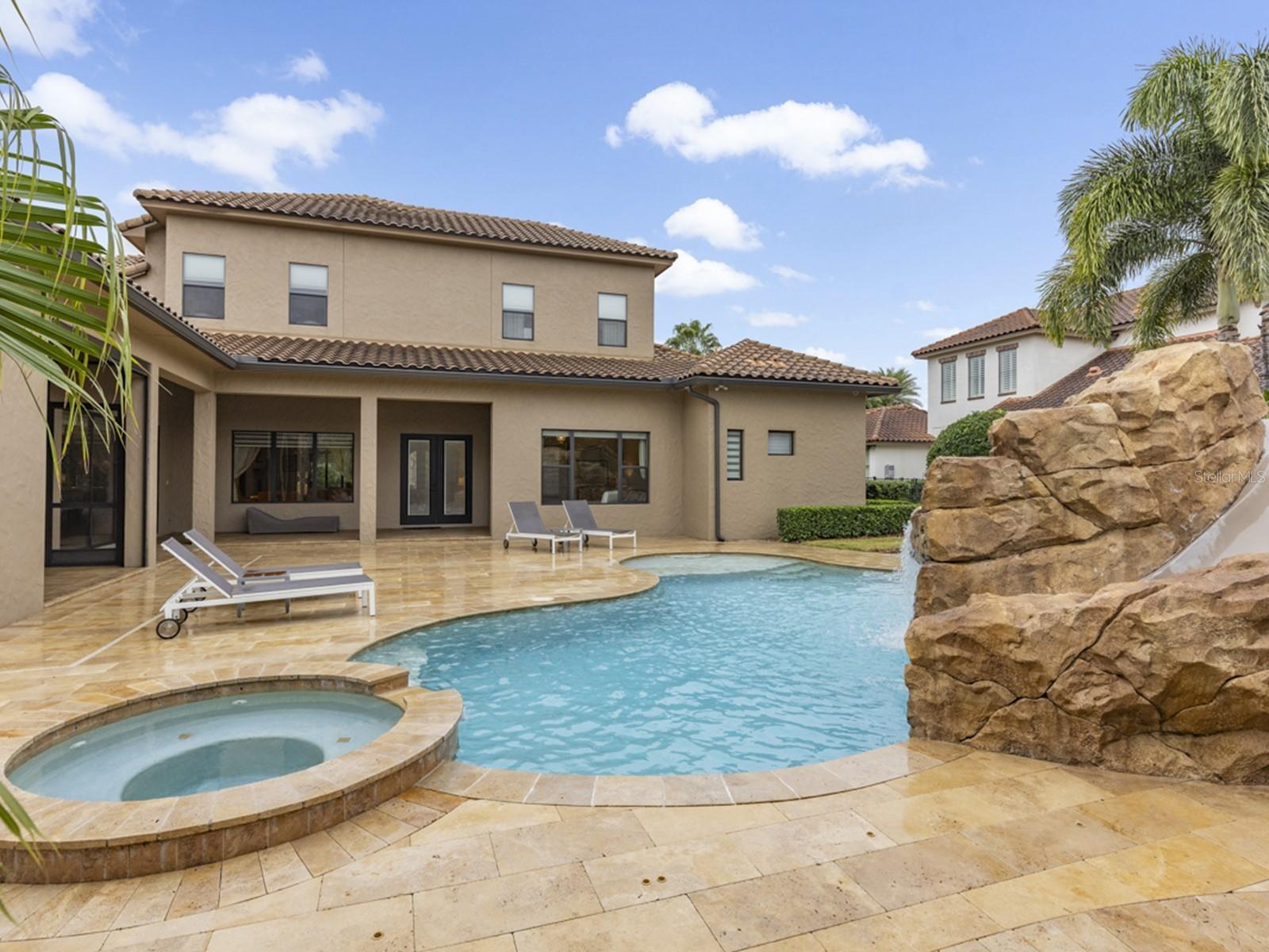 WATERSTONE - Residential