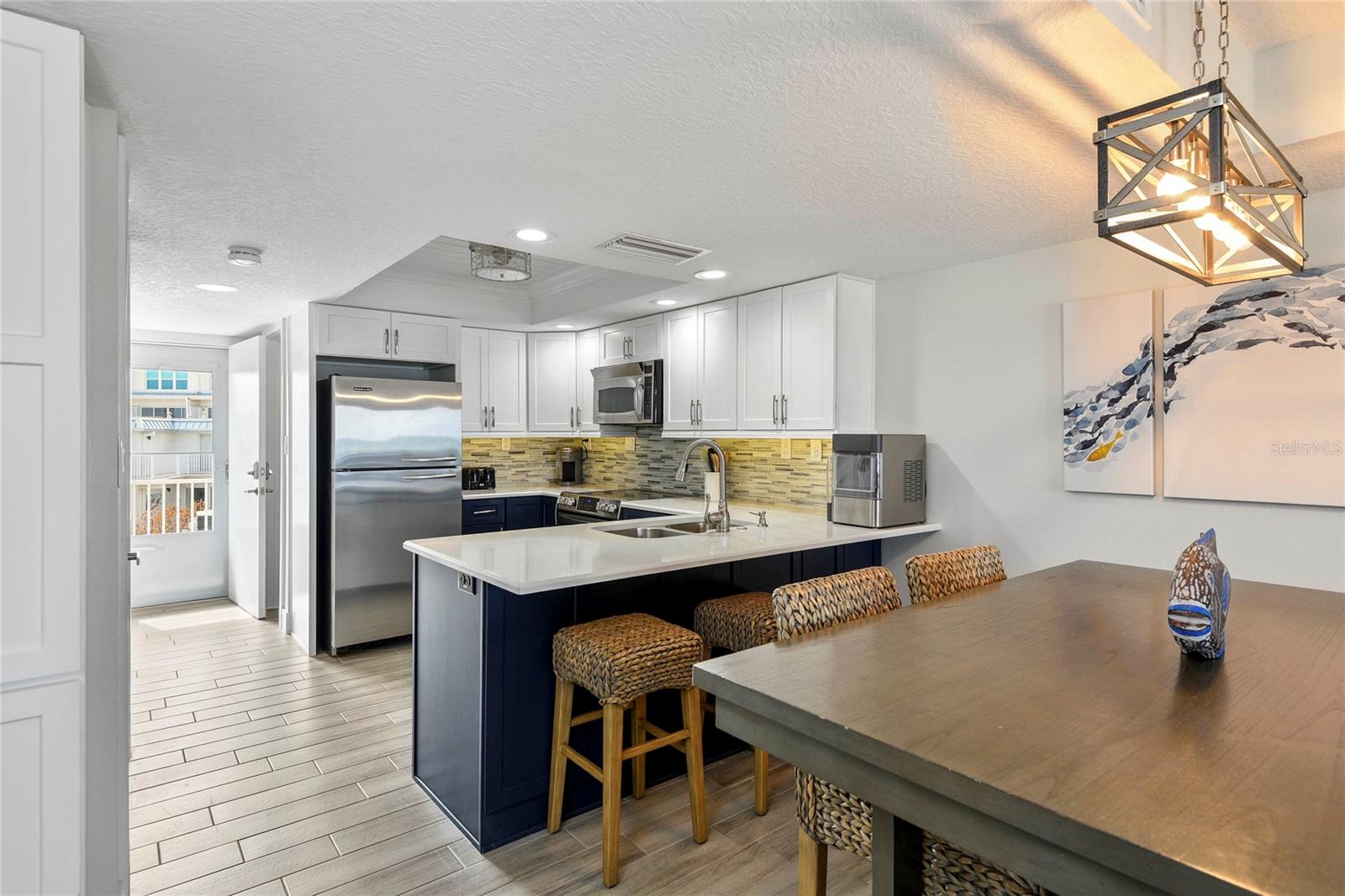 SOUTHEASTER CONDO - Residential