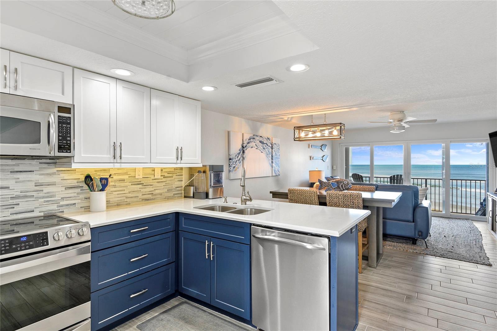 SOUTHEASTER CONDO - Residential