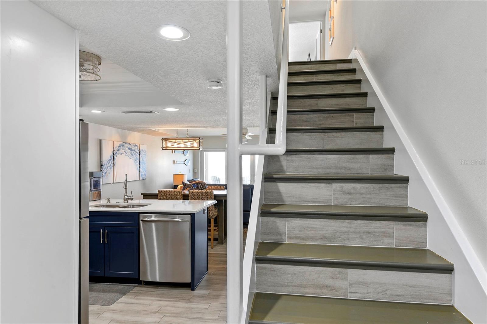 SOUTHEASTER CONDO - Residential