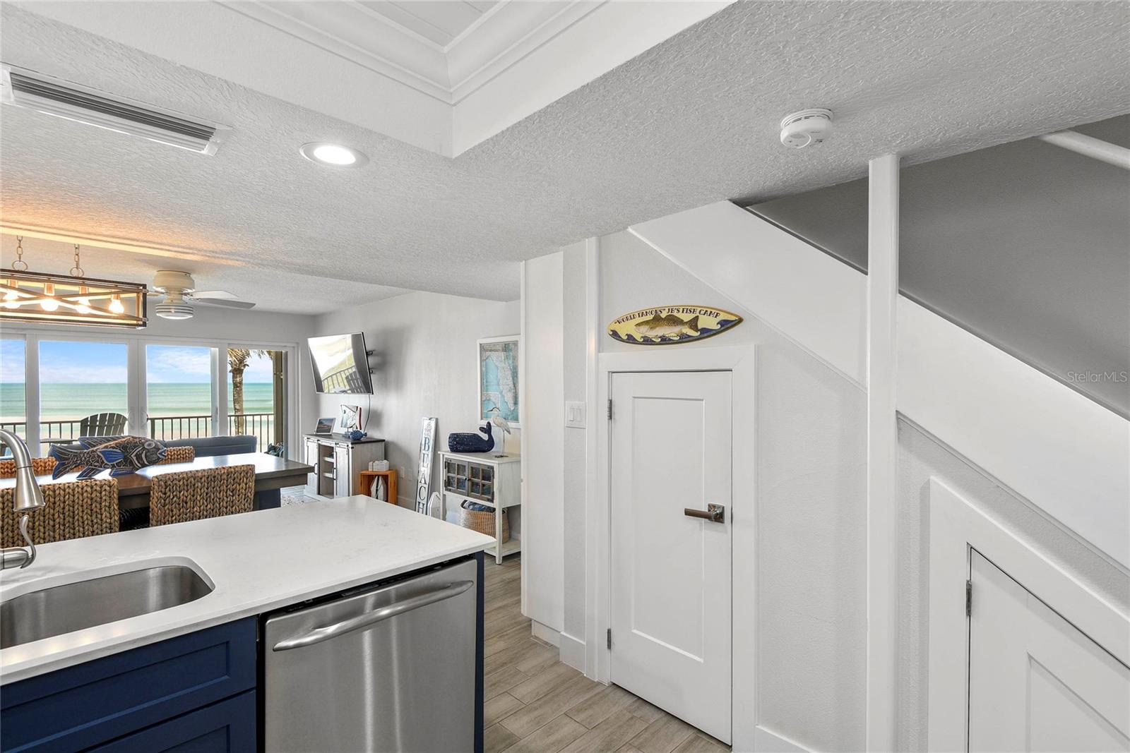 SOUTHEASTER CONDO - Residential