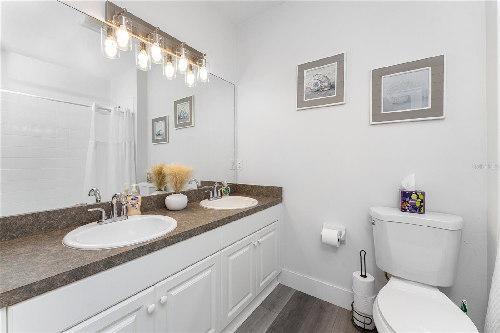 LAKE VIEW V/HERITAGE LAKE PARK - Residential