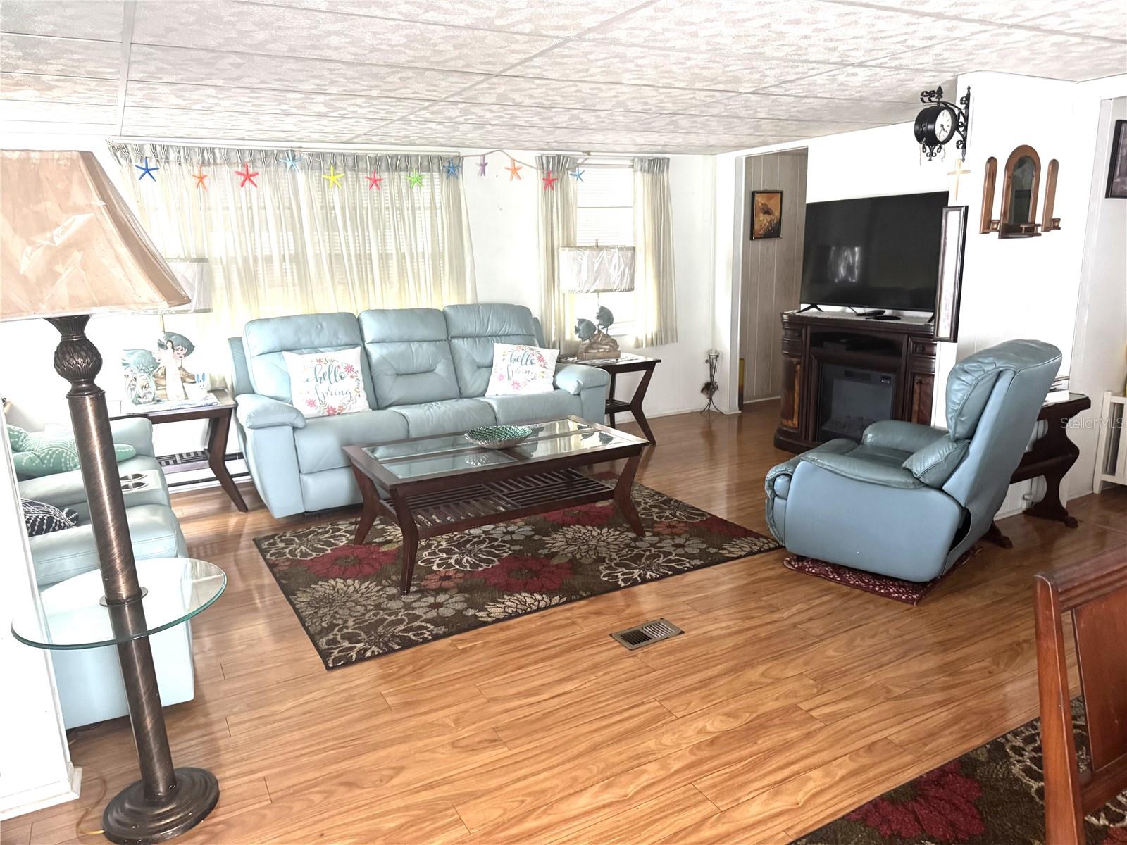 SOUTH WINDS MHP CO-OP - Residential