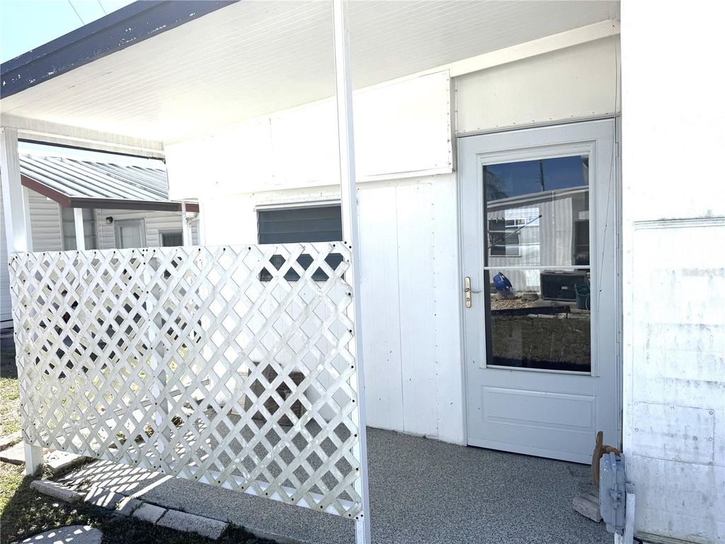 Photo of 254 Southwinds Drive, Sarasota, FL 34231 (MLS # A4688832)